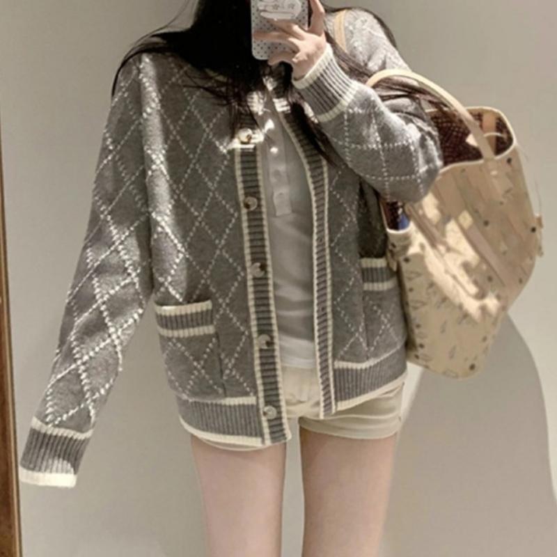 New Long Sleeve Knitted Cardigan Argyle Sweater Fashion Autumn Winter Women Loose Jackets Plaid Office Coat Pockets Casual Elegant Clothes