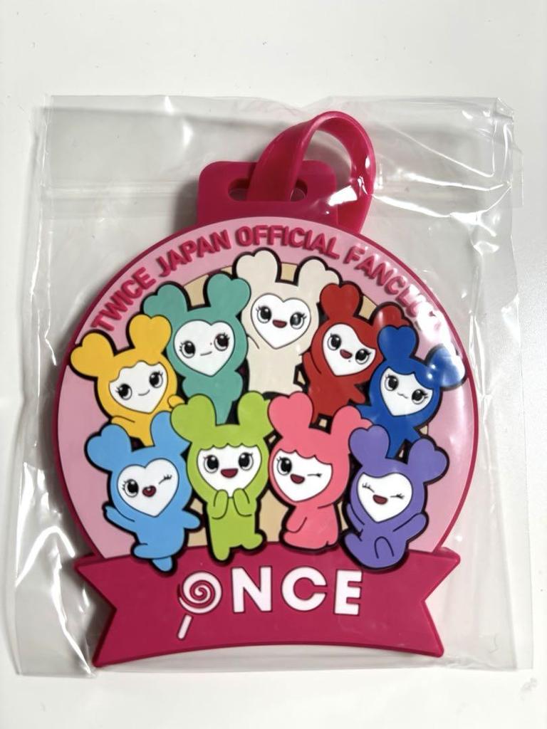 [USED] TWICE Fan Club Benefits