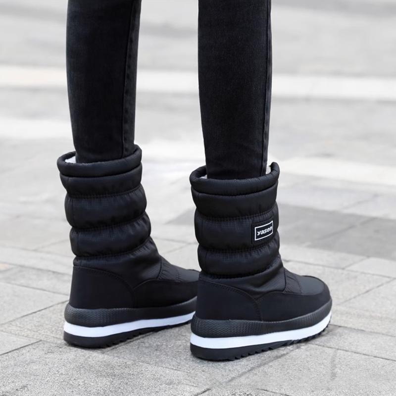 Зимние снежные сапоги женские бархатные на толстой подошве теплые туфли уличные водонепроницаемые нескользящие сапоги средней высоты