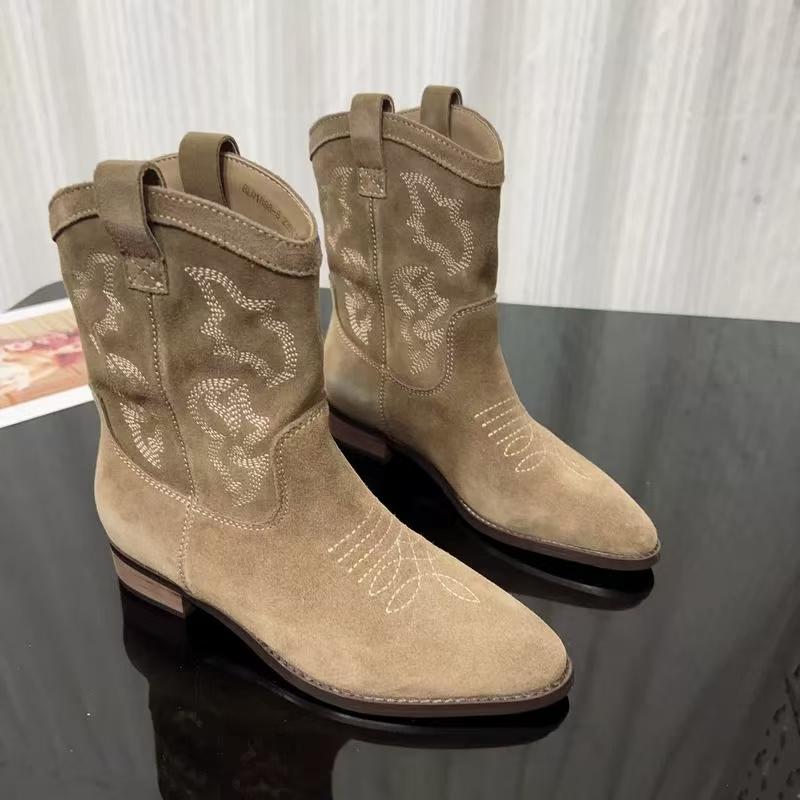Fashion Women's Fashion Pointed Toe Set Suede Embroidery Non-slip Comfortable Short Boots Fall New Low Heel Boots
