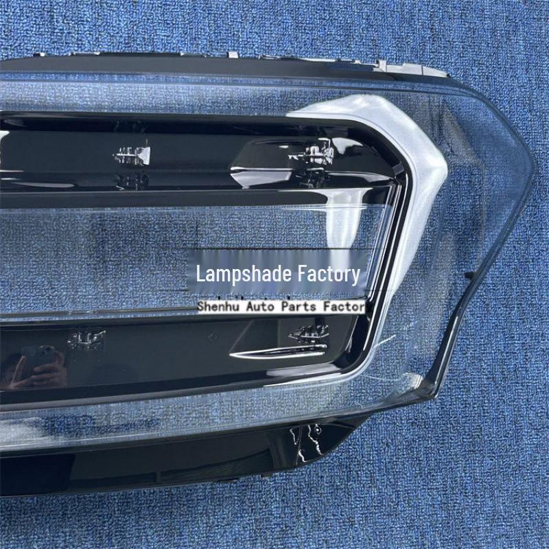 Накладка на фару Ford Expedition 21-24: Прозрачная передняя маска-оболочка