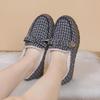 Winter Velvet Thickened Non-Slip Toad Shoes: Fashionable Plaid Cotton Slip-Ons