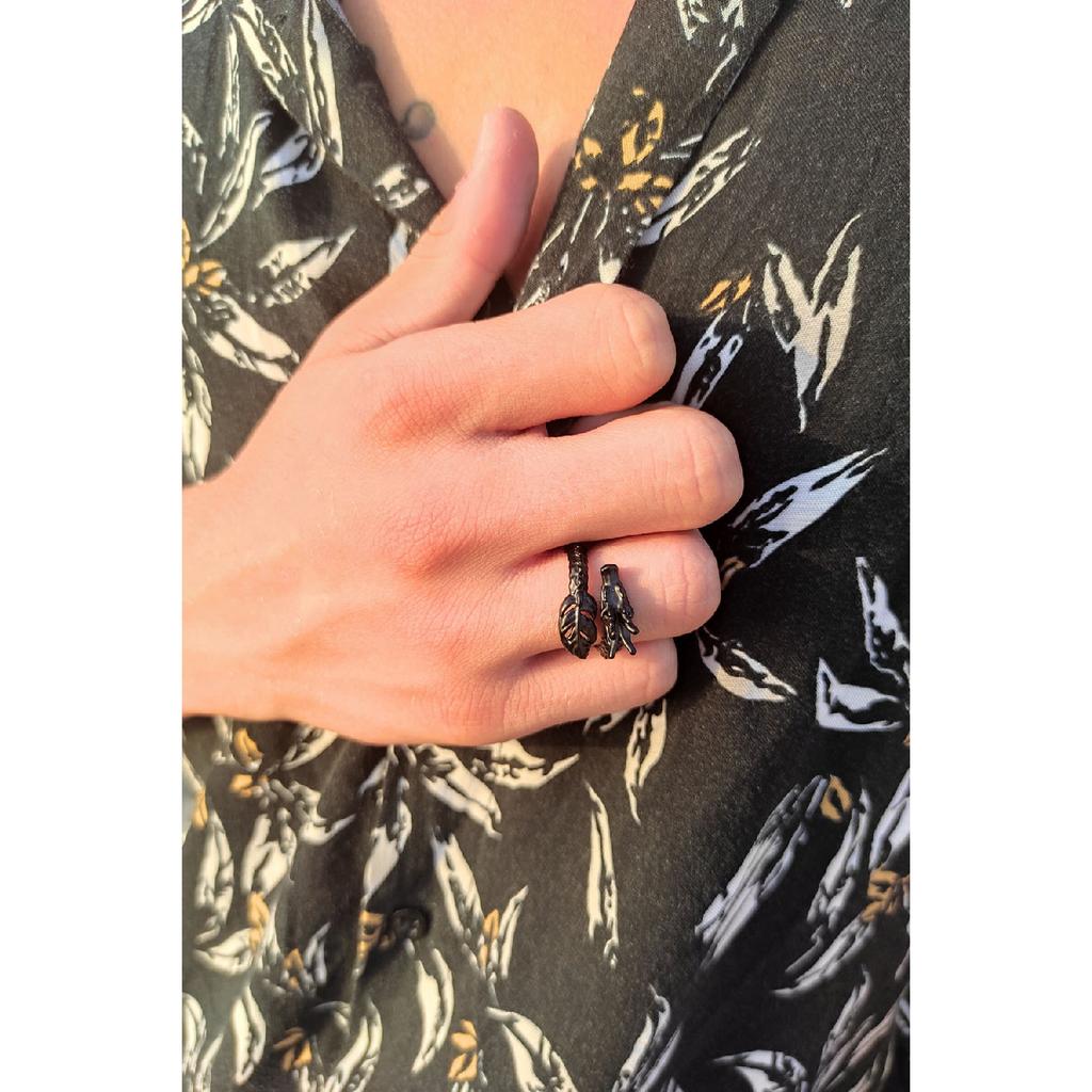 Регулируемое кольцо модели дракона с черным покрытием