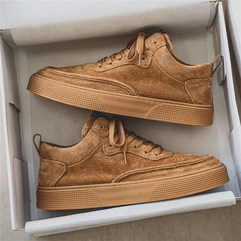 Men's Retro Low-Top Sneakers: Trendy Solid Color Casual Sports Shoes for Spring and Autumn