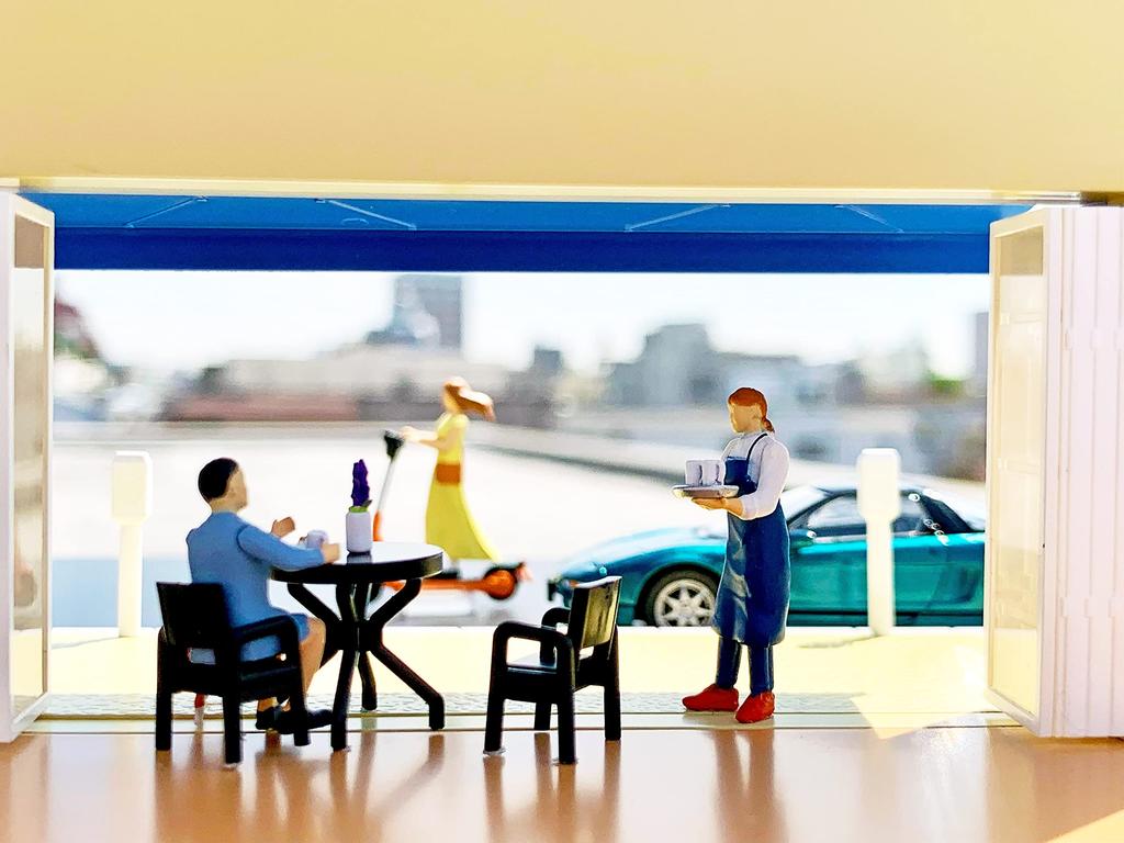 TOMYTEC DioColle 64 1/64 #CarSnap 21a Cafe Terrace ABS Resin/PVC Figure and Accessories (Painted, Partially Assembled) + Die-Cast Miniature Car Set