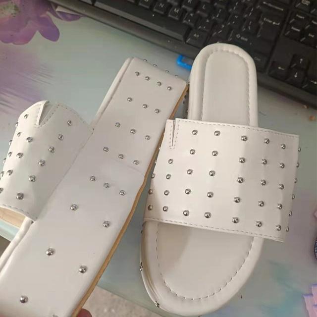 Женские шлепанцы на танкетке и платформе, шлепанцы, сандалии с открытой пяткой, летние брендовые пляжные туфли на среднем каблуке, повседневные шлепанцы Mujer