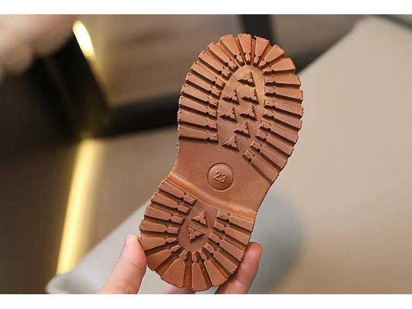 2025 Весенне-осенняя мода Повседневные маленькие кожаные ботинки для мальчиков и девочек