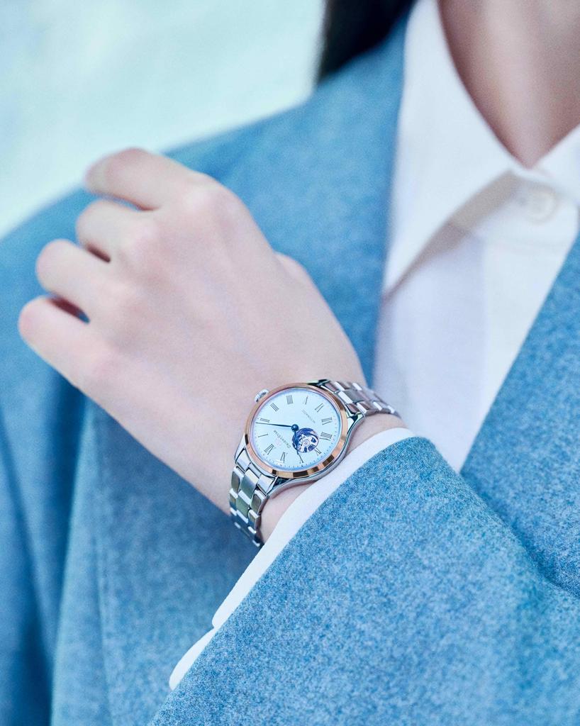 [Orient Star] ORIENT STAR Automatic Watch Classic Semi-skeleton Mechanical Limited To 180 Pieces Made In Japan RK-ND0020L Women's Sky Blue