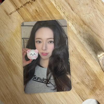 Юна Юна Фотокарточка Неустрашимая