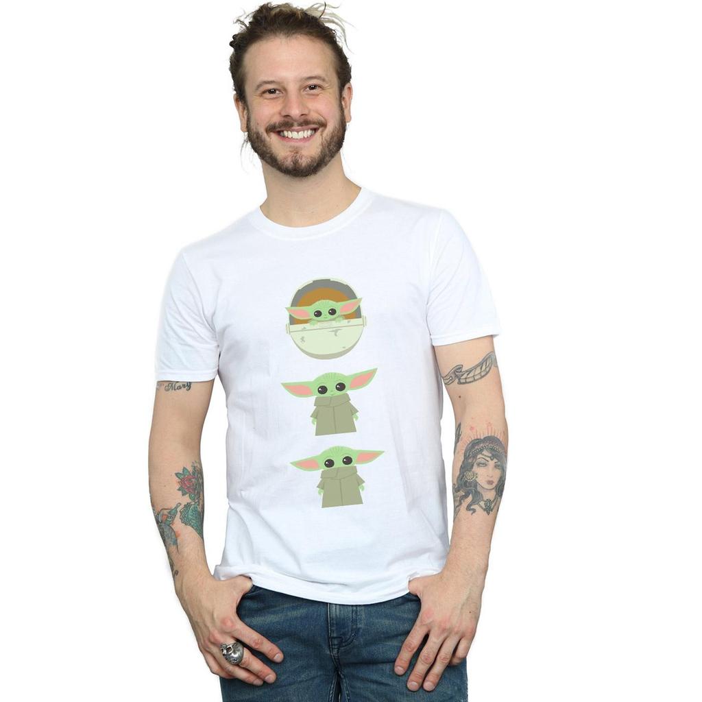 Star Wars Mens The Mandalorian The Child Posing T-Shirt