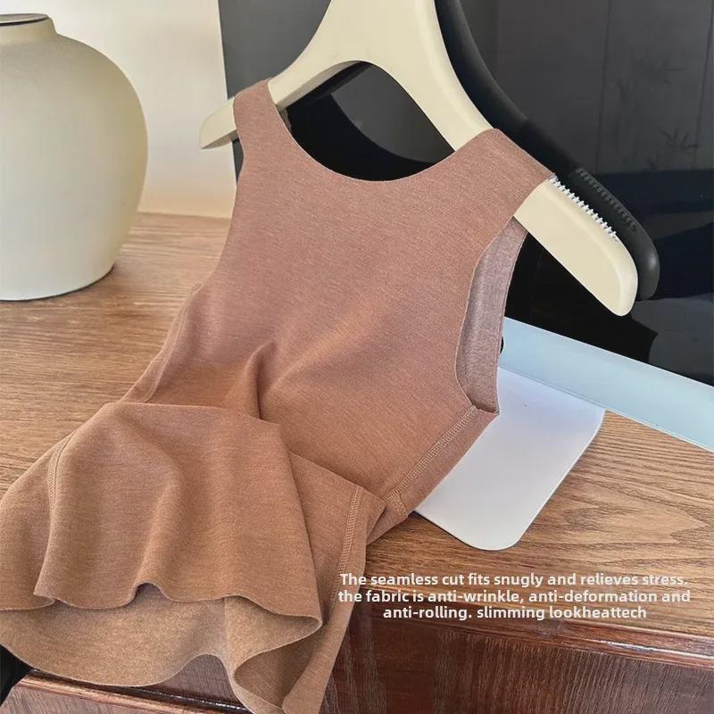 «Утепленный жилет из лиоцелла и шерсти с французским кружевом и нагрудной накладкой – теплый и плотный для осени/зимы»