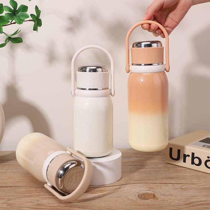 Stylish Large-Capacity Gradient 316 Stainless Steel Insulated Tea Cup, Portable and Convenient.