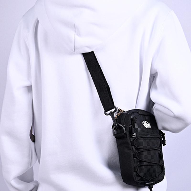 Vans Полиэстеровая сумка через плечо, сумка кроссбоди обычная женская черная с едва заметной текстурой Vans VN0A48HKBKA