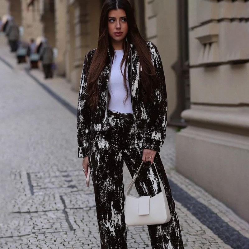 Irregular Printing Zipper Long Sleeved Jacket Women Casual Turndown Collar Short Coat Fashion Street Style 2025 Spring and Summer New