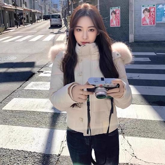 Женская зимняя хлопковая куртка с капюшоном и меховым воротником в американском ретро-стиле, толстая, теплая и холодостойкая, короткая куртка-хлебница