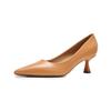 Элегантные кожаные туфли-лодочки на kitten heel с закрытым острым носком для офиса и свадеб