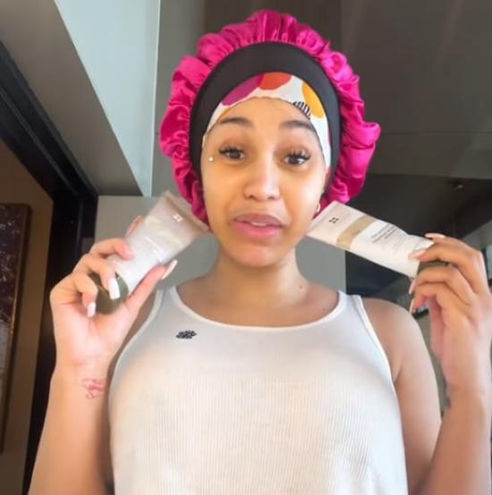 [Любимая вещь знаменитостей / Незаменимая вещь для сияния кожи] BRMUD Восстанавливающая грязевая маска 110 мл