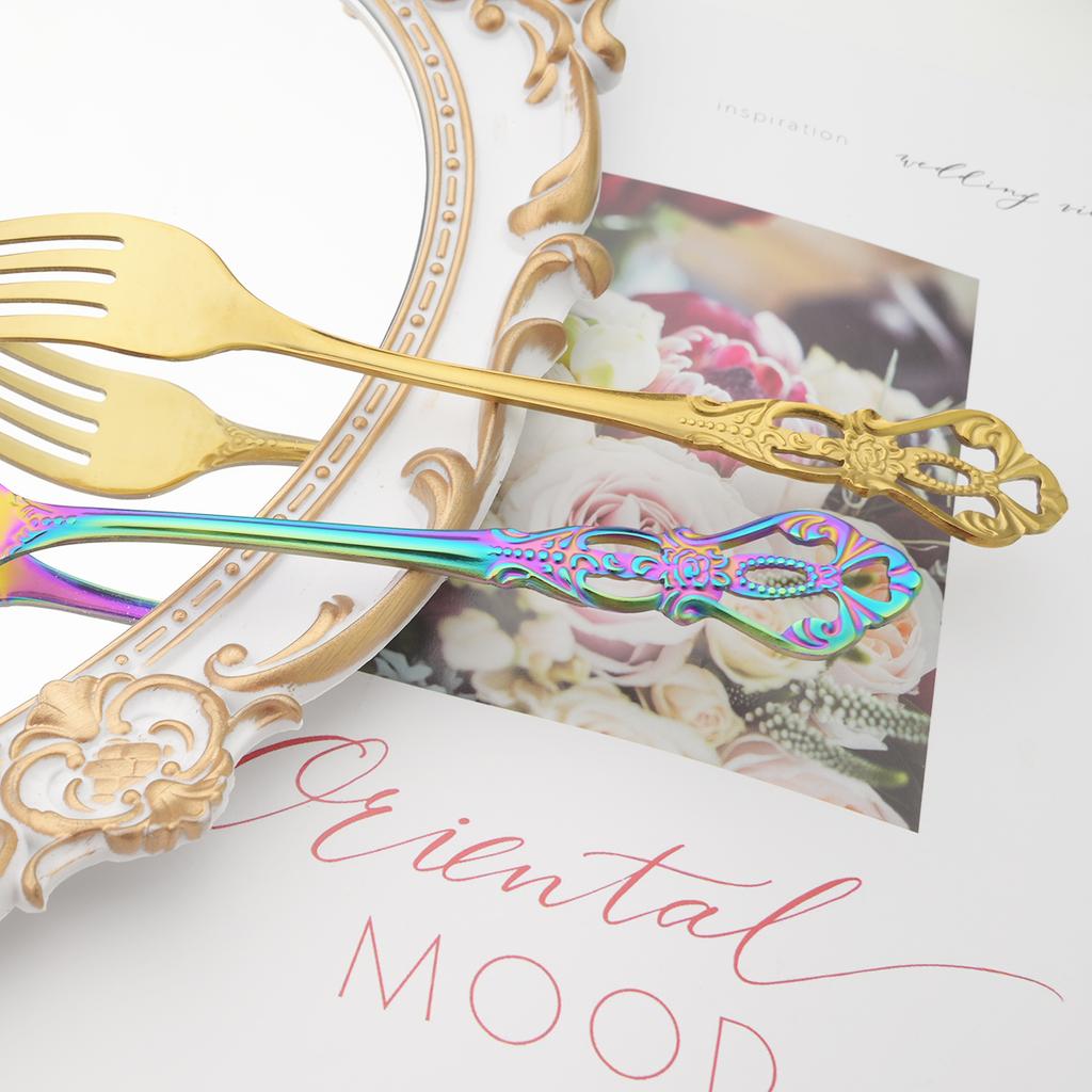 24pcs Gold Cutlery Set Royal Dinnerware Stainless Steel Silverware Spoon Fork Knife Kitchen Silverware Set Western Tableware