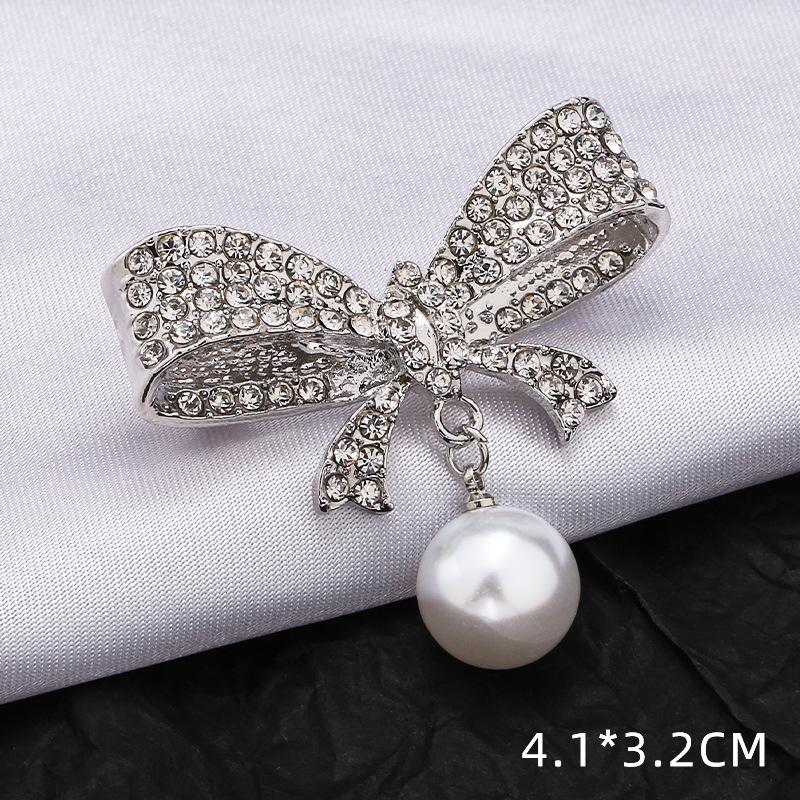 Модная брошь с бантом: Металлические украшения с жемчугом и стразами в виде цветка