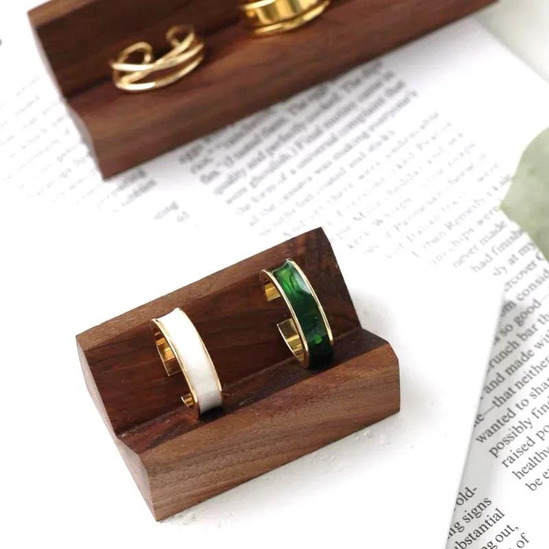 Роскошный держатель для колец из цельного дерева, слот для хранения колец, подставка для ювелирных изделий, фоновое украшение, реквизит для фотосъемки, небольшие украшения, аксессуары для контейнеров