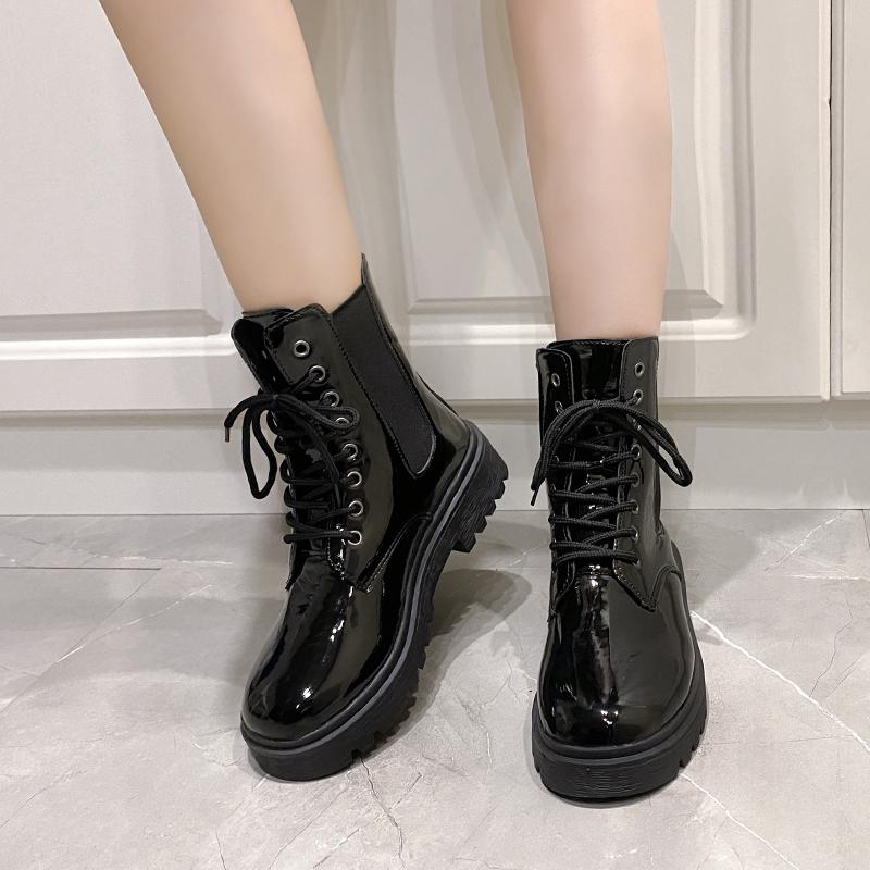 Fashion Women 2024 Autumn New Tooling Boots Lady Anti Slip Waterproof Lace Up Short Boots Students Casual Thick Heel Knight Boots