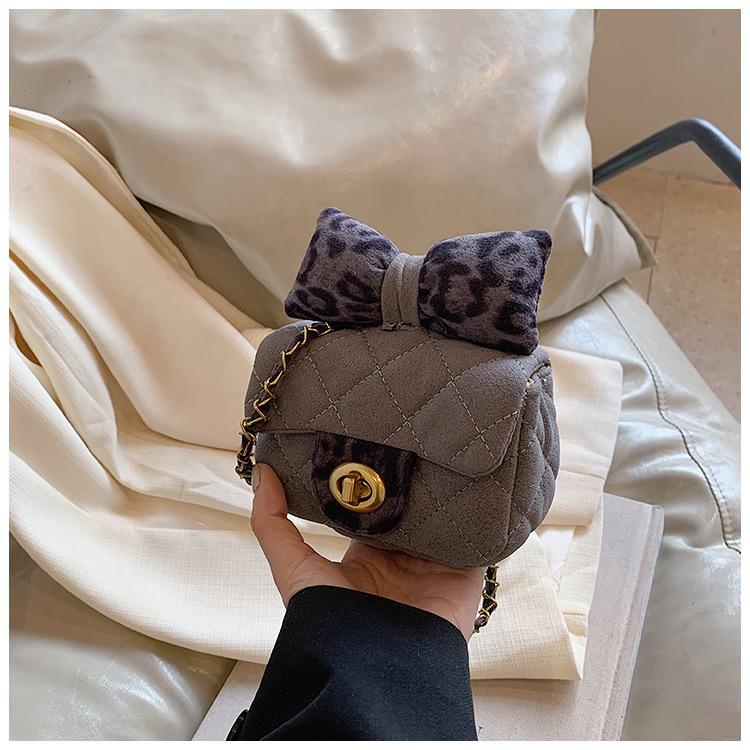 Новая женская сумка с ромбовидным бантом.