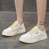 Кожаные маленькие белые туфли женские 2025 новые популярные осенние универсальные плоские с двумя вариантами носки студенческие нескользящие спортивные кеды на платформе женские