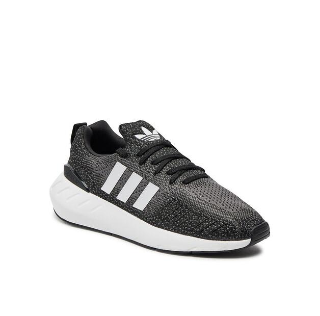 Кроссовки adidas Swift Run 22