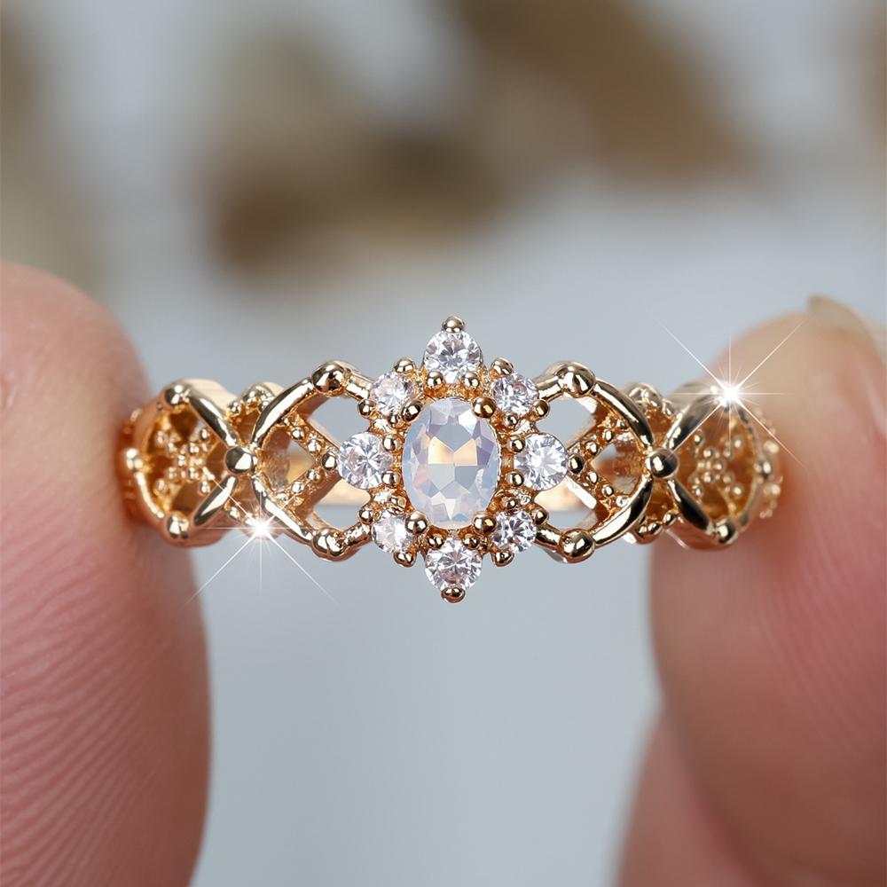 Delicate Gold Color Hollow Beautiful Flower White Zircon Rings for Women Fashion Jewelry