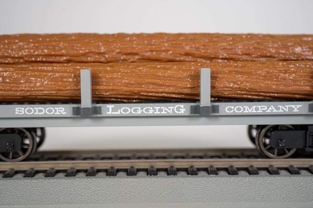 Bachmann HO Gauge Thomas the Tank Engine Wooden Freight Car Railway Model Freight Car 28-77004