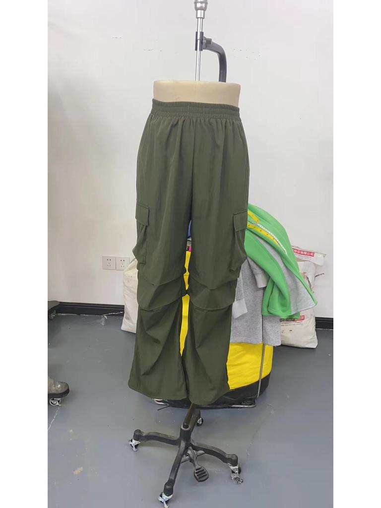 2025 Spring/Fall Elastic Waist Drawstring High-Waist Cargo Pants for Women—Loose Fit, Flap Pockets, Commuter Style.