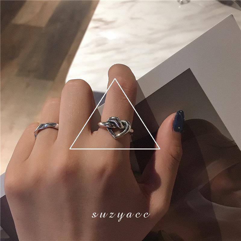 Trendy Minimalist Korean Vintage Stacking Rings for Women - Influencer-Approved Light Luxury Style.