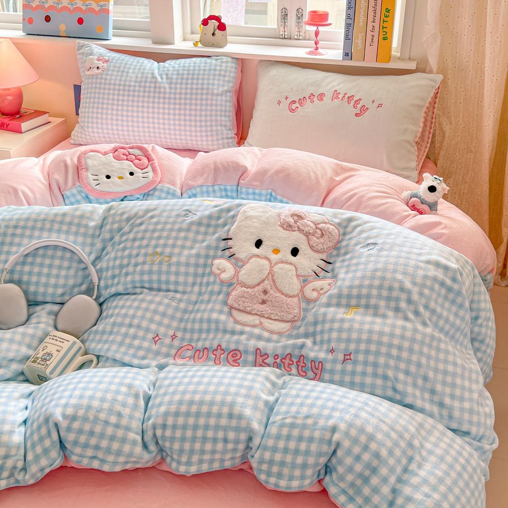 200 г Флис Утолщенный Молочный Флис Наклейка Вышитый Четырехпредметный Теплый И Антистатический Постельный Комплект