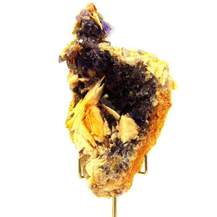 Pierres et Minéraux. Fluorite + Quartz + Baryte. 746.0 ct. La Cabaña, Berbes, Espagne.