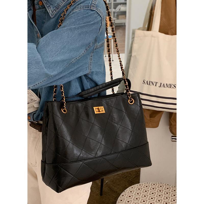 Retro Premium Chain Underarm Bag Women's Bag 2025 New Suede Tote Bag Large Capacity Shoulder Bag