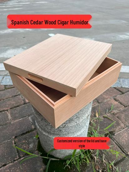 Spanish Cedar Cigar Humidor Box, 20-Cigar Capacity, Supports Various Styles and Sizes