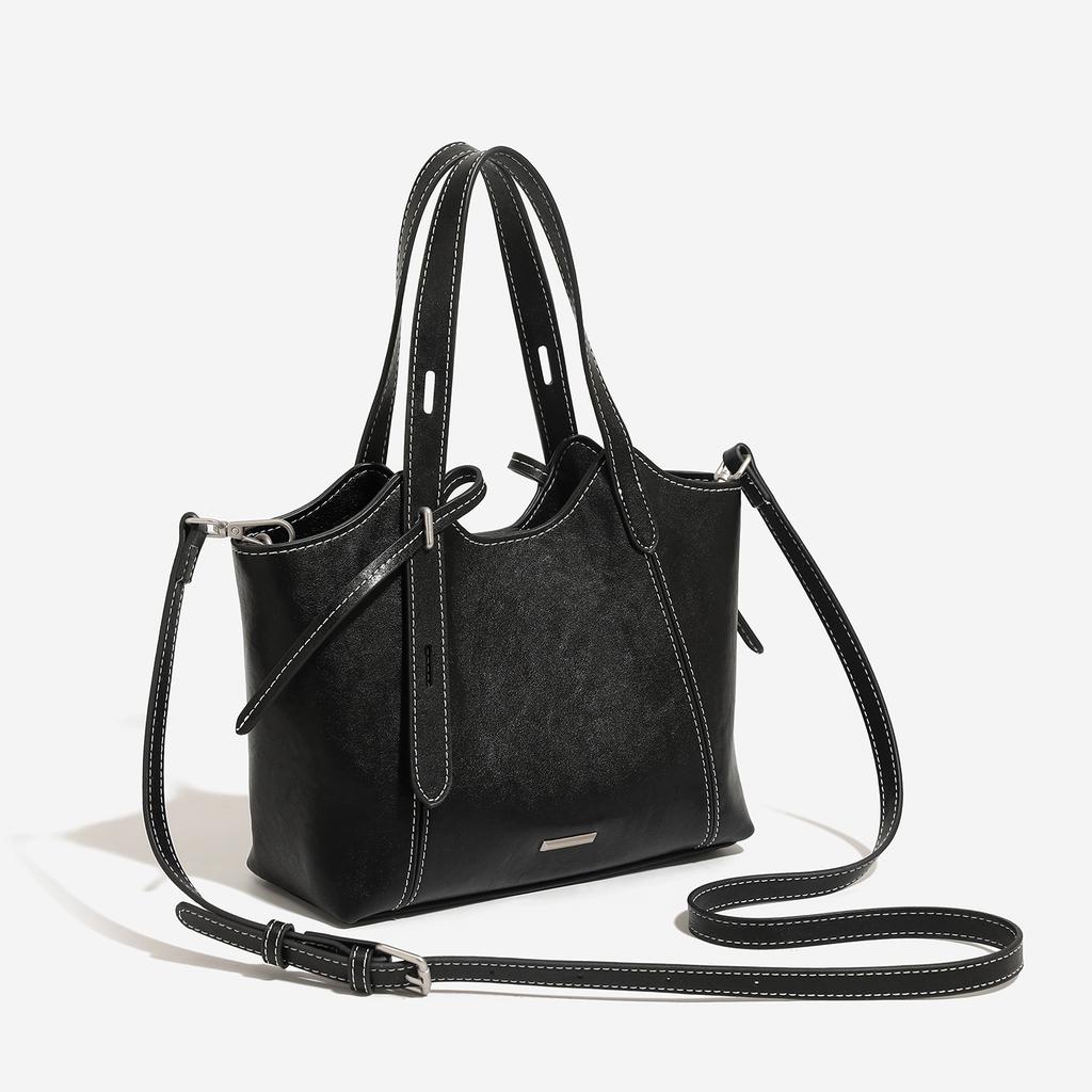 High-end vegetable-tanned leather tote bag for women, 2026 new model, large-capacity commuter shoulder and crossbody bag, versatile underarm bag