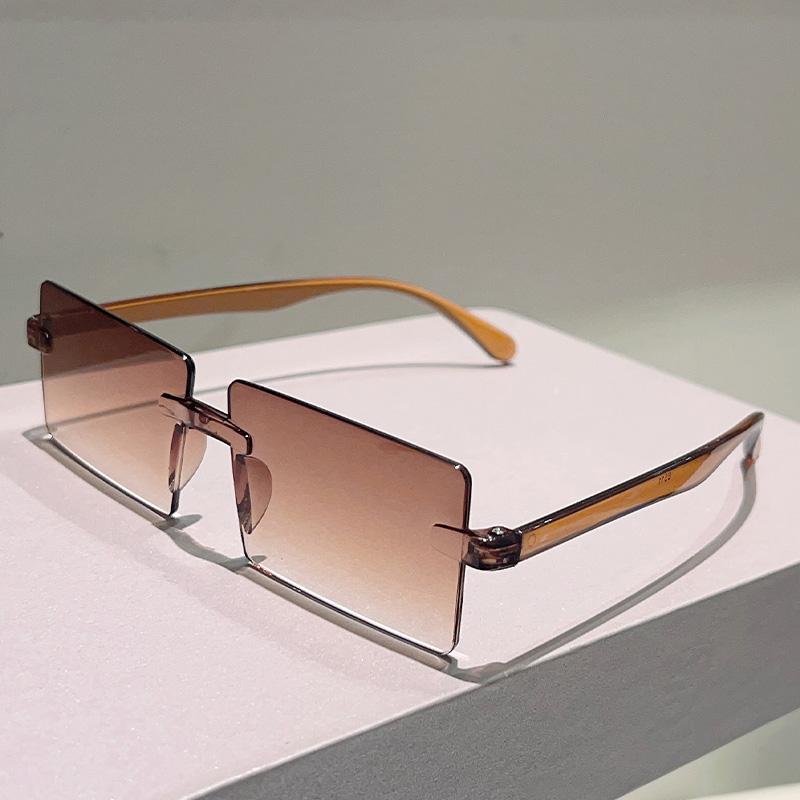 KAMMPT Rimless Rectangle Sunglasses Men New Fashion Gradient Outdoor Shades Women Trendy Simple Beach Vacation Decor Sun Glasses