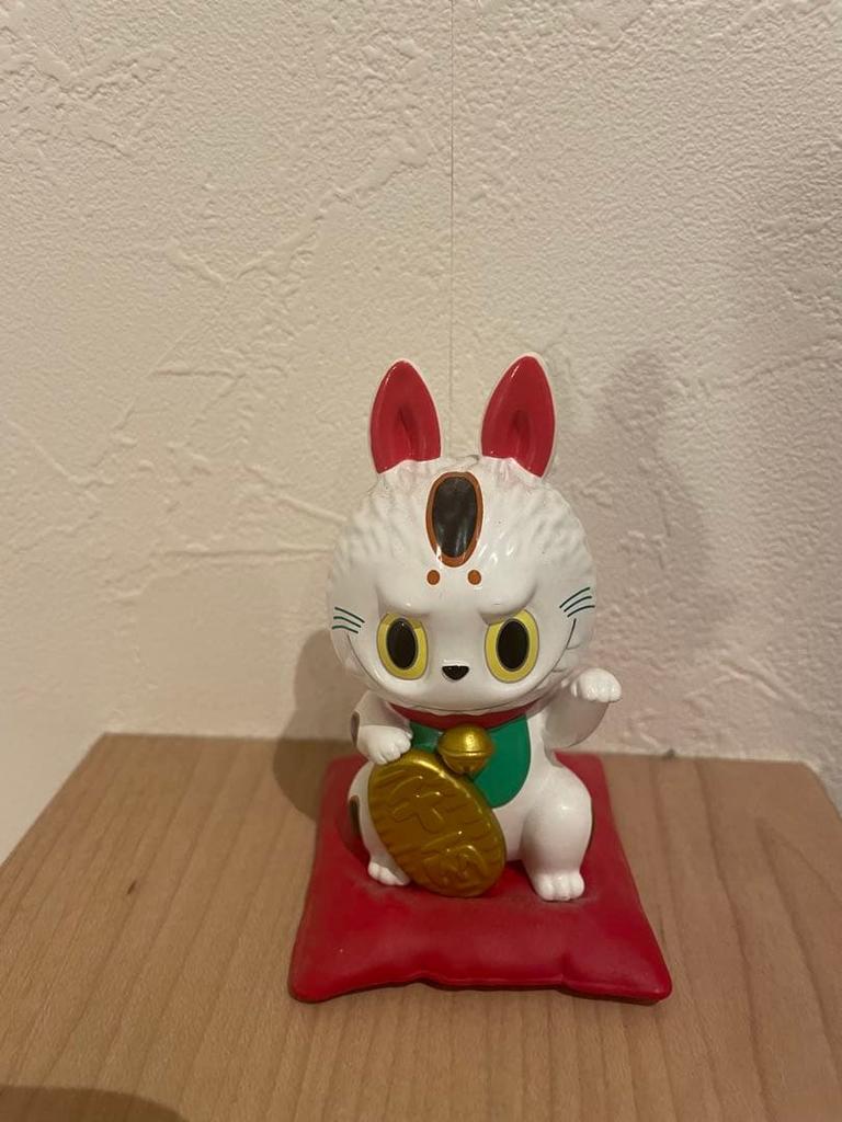 [USED] POP MART Labubu Maneki Neko (Beckoning Cat) Japan Limited Edition