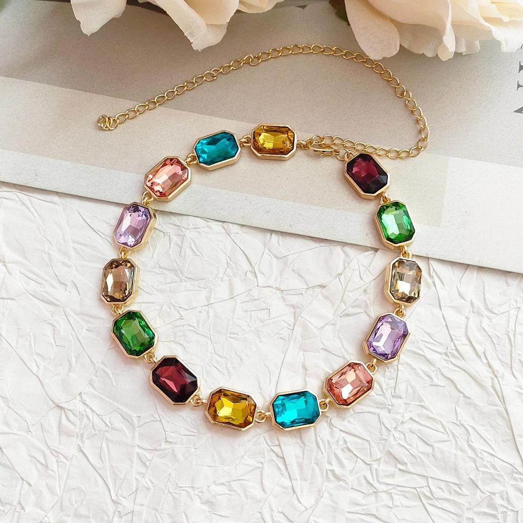 Spring/Summer Colorful Diamond Choker - Women's High-End, Versatile Design Clavicle Necklace