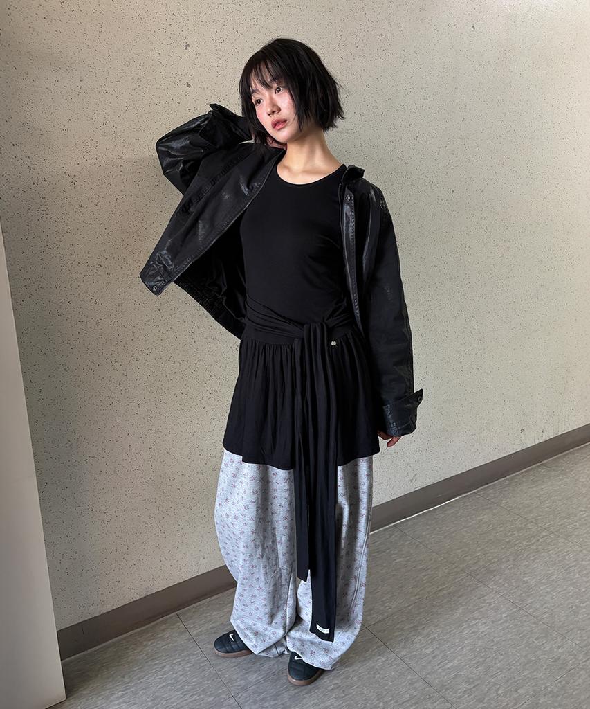 RONRON Drop Waist Frill Long Sleeve Black