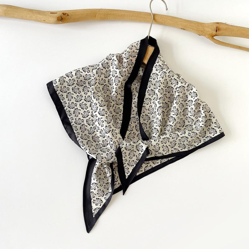 Niche Irregular Scarf Shawl Spring and Summer Twill Triangle Scarf Versatile Scarf Professional Leopard Scarf Decoration