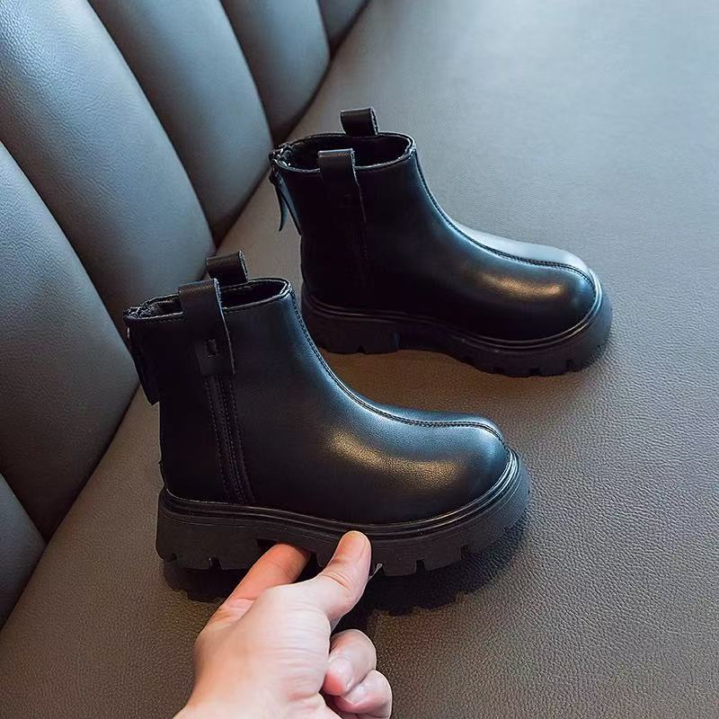 Ботинки для девочек 2025 осень и зима новые детские короткие ботинки бархатные ботинки Мартина детские кожаные ботинки модные универсальные большие хлопковые ботинки
