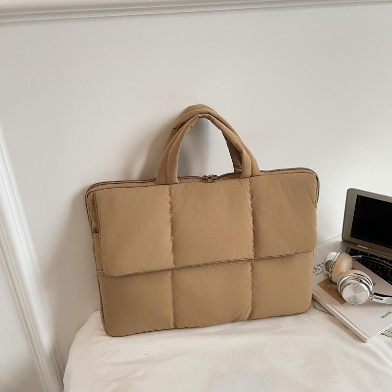 Осень и зима новая пуховая сумка-мессенджер для поездок на работу, повседневная хлопковая сумка большой вместимости, нишевый дизайн, модная портативная сумка-тоут