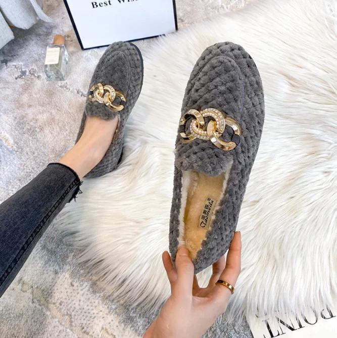 Модные зимние белые шерстяные туфли женские роскошные туфли на плоской подошве с пряжкой женские плюшевые мокасины из овечьего меха утолщенные пушистые мокасины женские хлопковые туфли