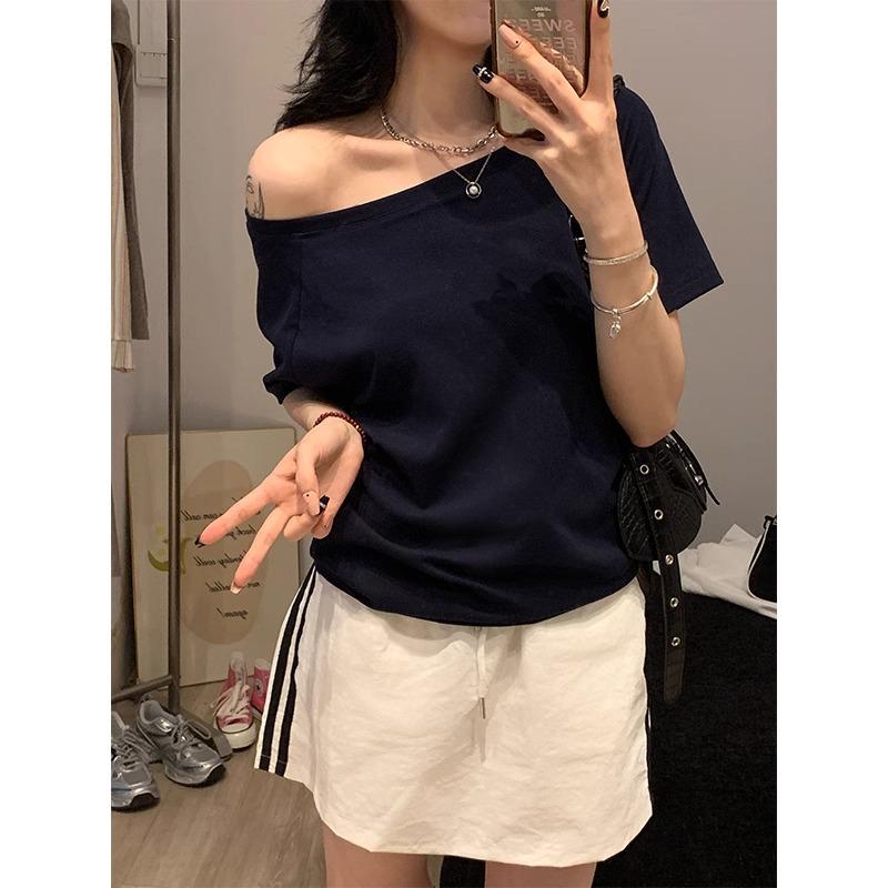 Women's 2025 Summer Off-Shoulder White T-Shirt - Solid, Short-Sleeved, Loose-Fit, Slimming Design