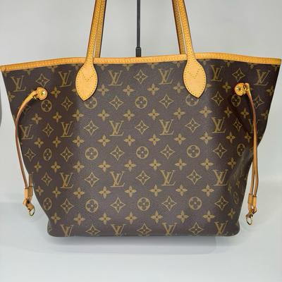 [Б/У] Сумка-тоут Neverfull Monogram - Очень хорошее состояние #1D7AJOX