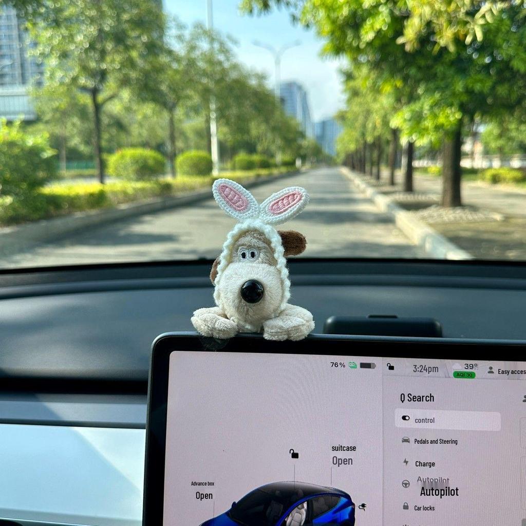 Кукла-украшение для внутреннего экрана Tesla Girls - Автомобильное украшение от Palm Dog