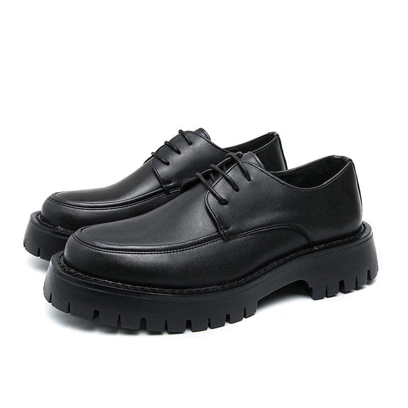 Мужская уличная одежда Деловой кэжуал Толстая платформа Черная кожа Свадебные лоферы Обувь Харадзюку Корейский мужчина Кожаная обувь