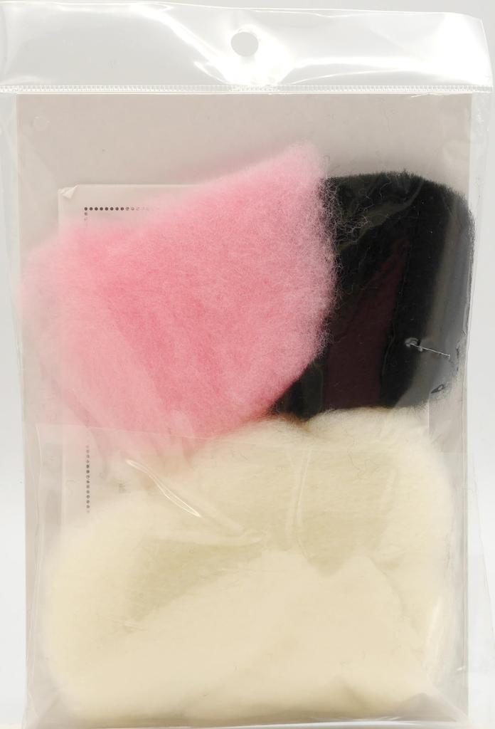 Felting Kit “Chikawa Made with Needle Felting” H468-000-100